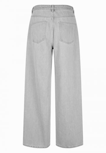 Свободные джинсы