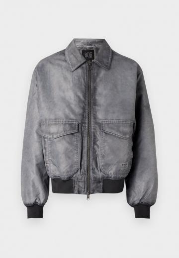 Куртка бомбер