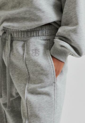 Спортивные штаны