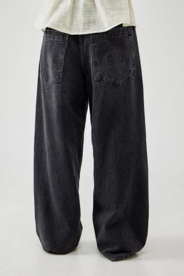 Свободные джинсы