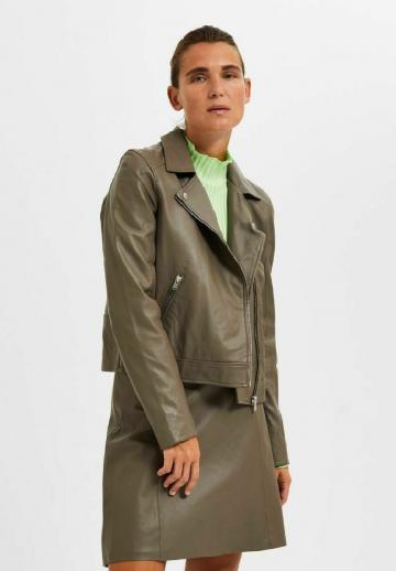 Короткая куртка