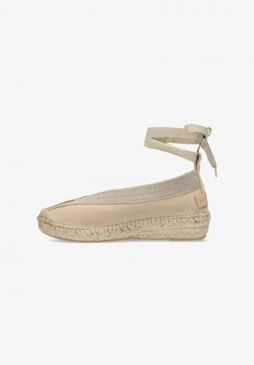 Туфли на шнуровке