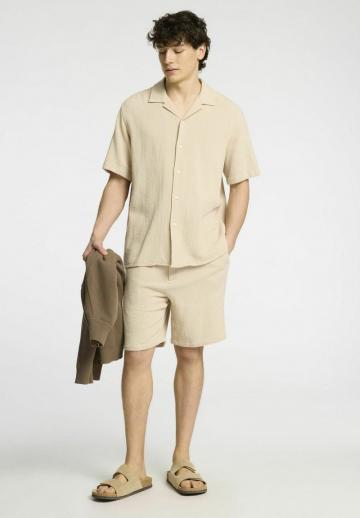 Рубашка с коротким рукавом