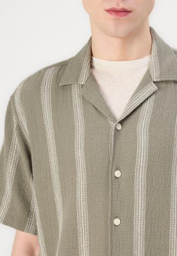 Рубашка с коротким рукавом