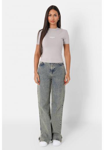 Прямые джинсы