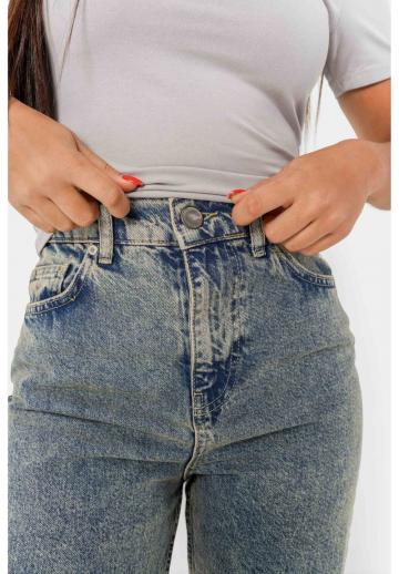 Прямые джинсы