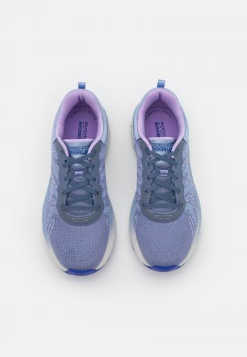 Беговые кроссовки