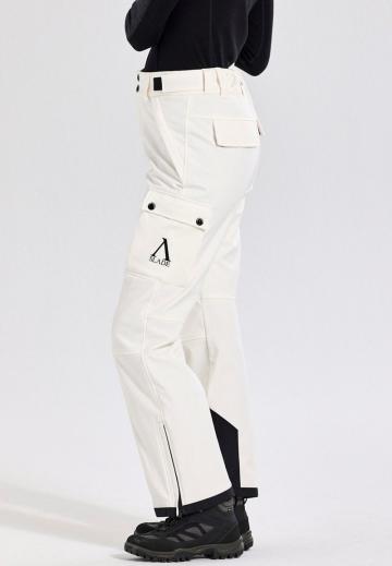 Брюки с накладными карманами