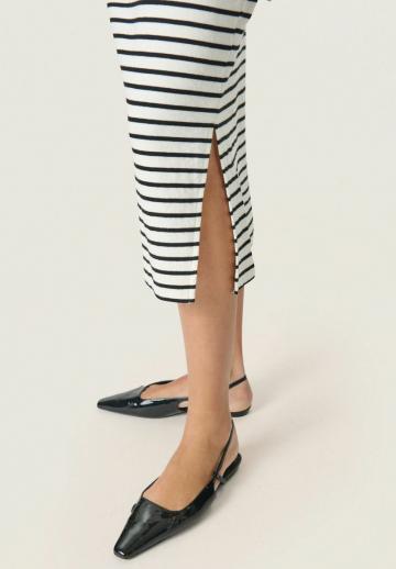 Вязаное платье