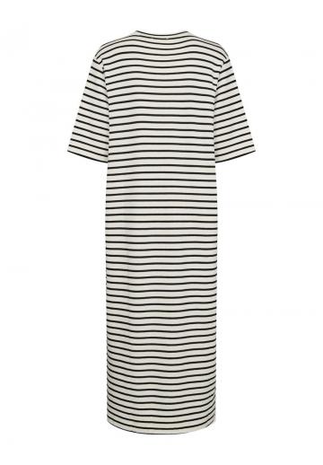 Вязаное платье