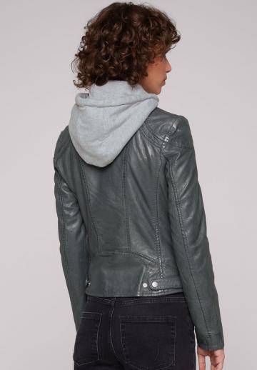 Байкерская куртка