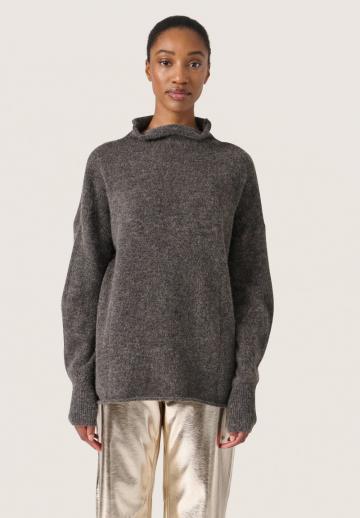 Длинный пуловер