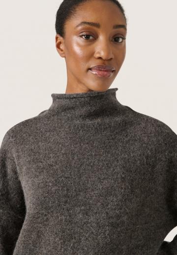 Длинный пуловер