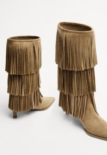 Высокие сапоги