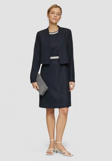 Короткая куртка