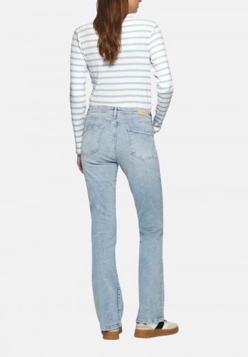 Пуловер в полоску