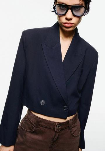 Короткий блейзер