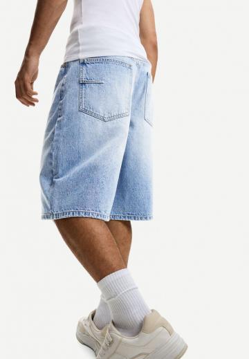 Свободные джинсы