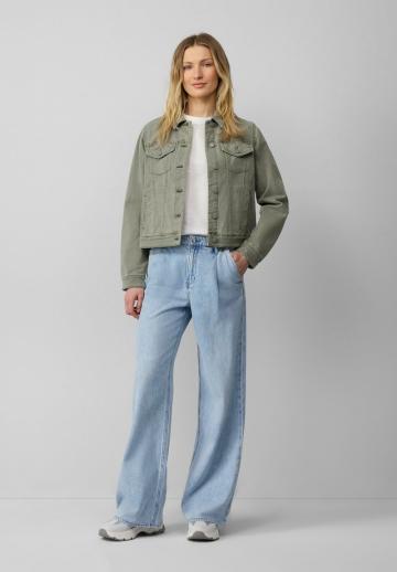 Джинсовая куртка