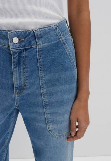 Короткие джинсы