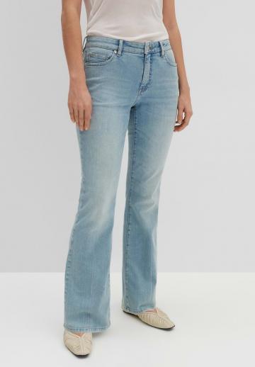 Клешеные брюки