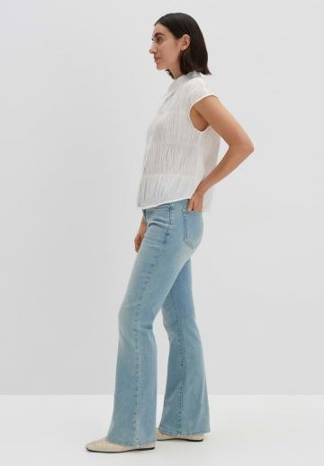 Клешеные брюки