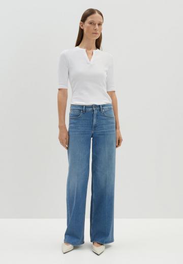 Прямые джинсы