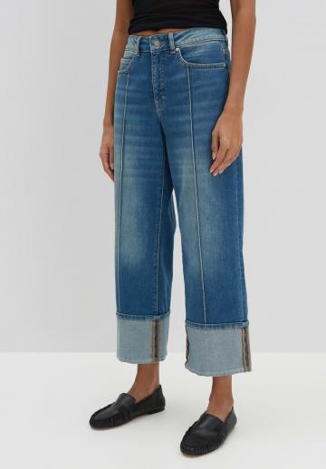 Короткие джинсы