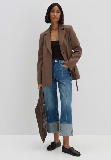 Короткие джинсы