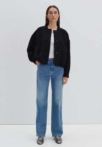 Клешеные джинсы