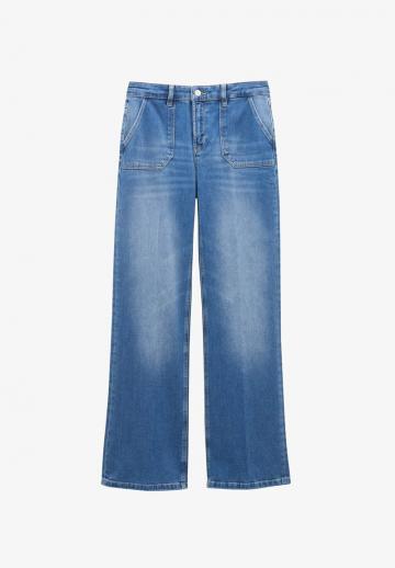 Клешеные джинсы