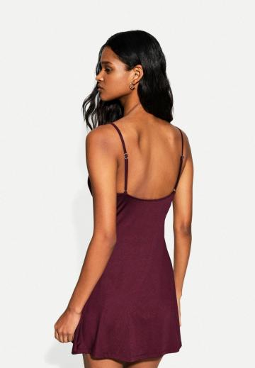 Короткое платье