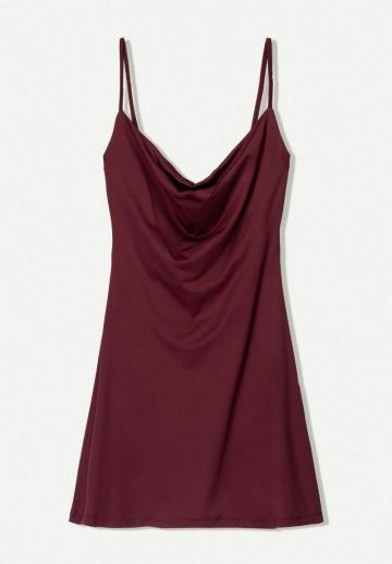 Короткое платье