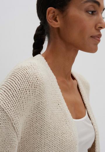 Вязаная кофта