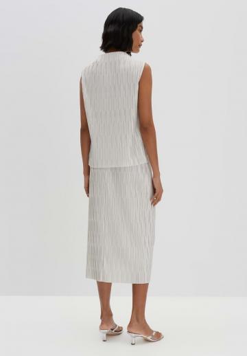 Блузка без рукавов