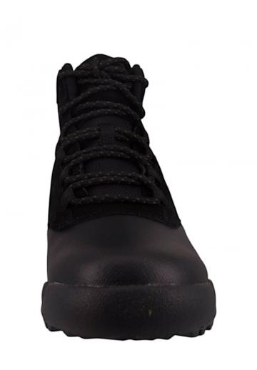 Походные ботинки