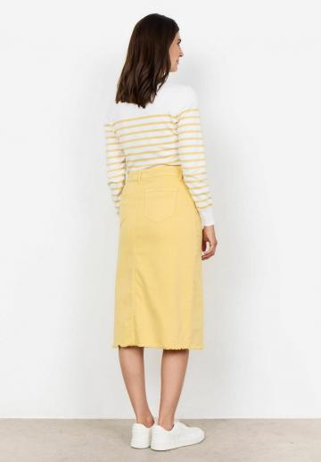 Пуловер в полоску