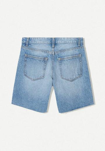Джинсовые шорты