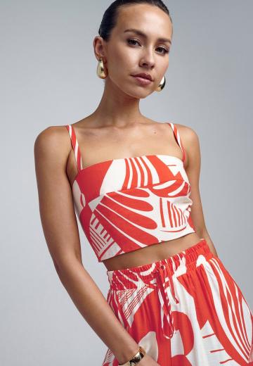 Топ на бретельках