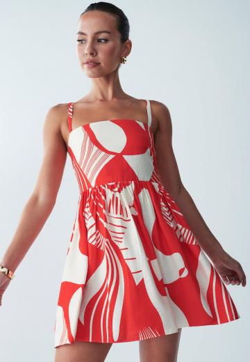 Короткое платье