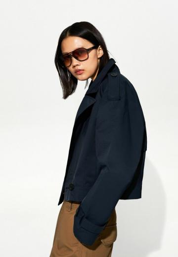 Блейзер с накладными карманами