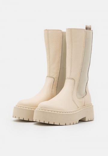 Сапоги на платформе