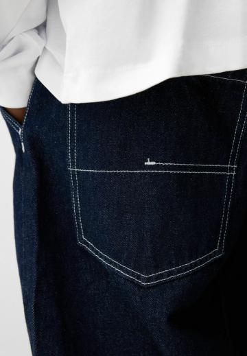 Прямые джинсы