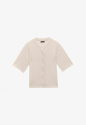 Вязаная кофта