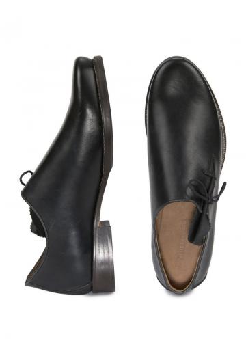 Ботинки на шнуровке