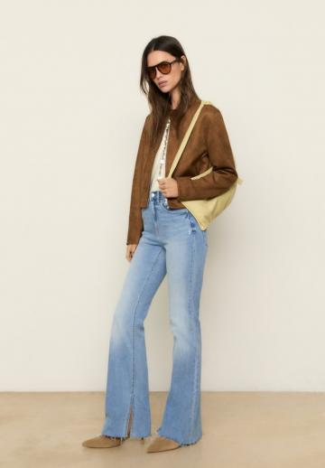 Клешеные джинсы