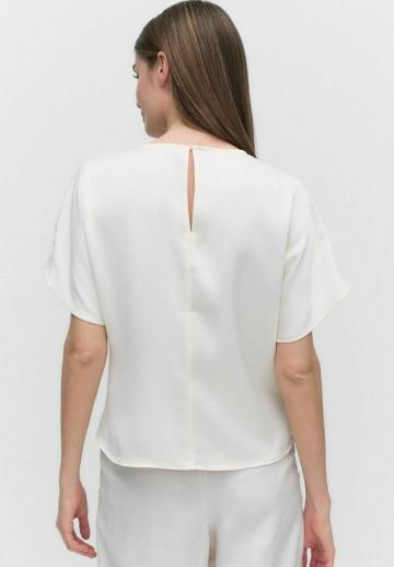 Атласная блузка