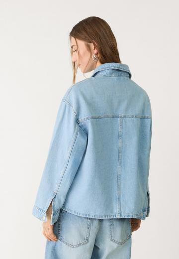 Джинсовая куртка