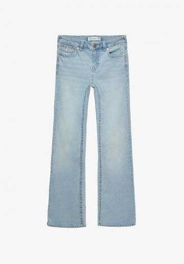 Клешеные джинсы