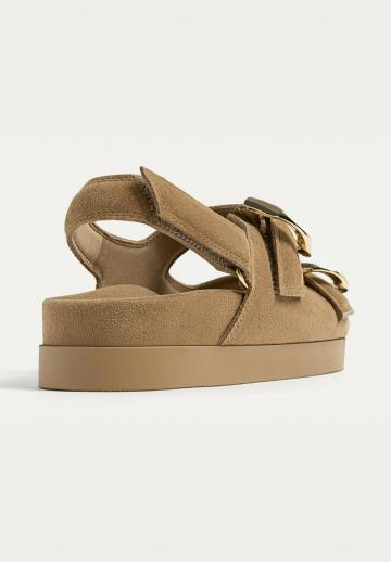 Босоножки на платформе